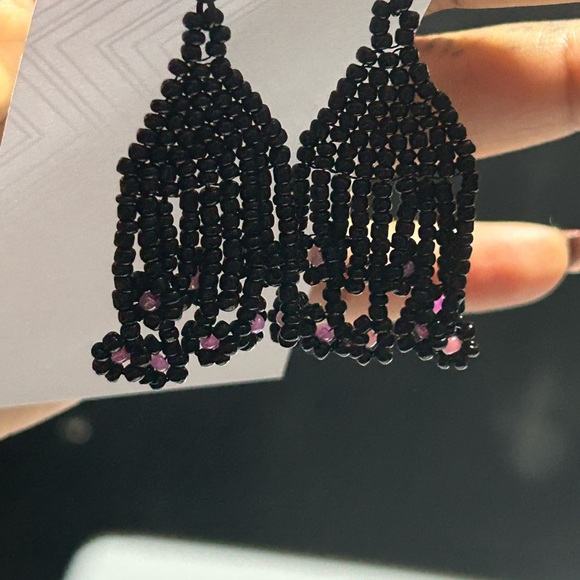 Chic Beaded Black and Pink Earrings - Picture 3 of 3